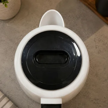 Електрическа кана 2,3 л, 1500 W с LED индикация и основа 360° – бяла