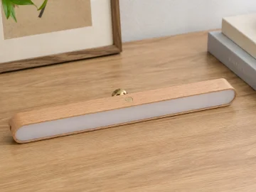 Магнитна LED стенна лампа от дърво, USB-C, 1000 mAh, сензорно димиране