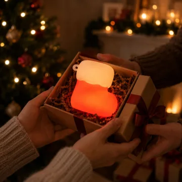 Коледна LED лампа чорапче с 3 режима и USB зареждане, 7 см