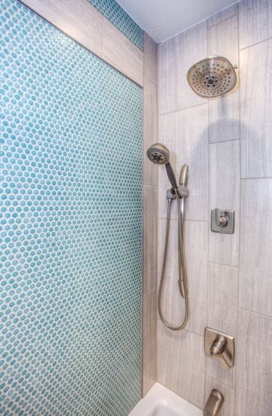 4 умни идеи за малки бани с душ!