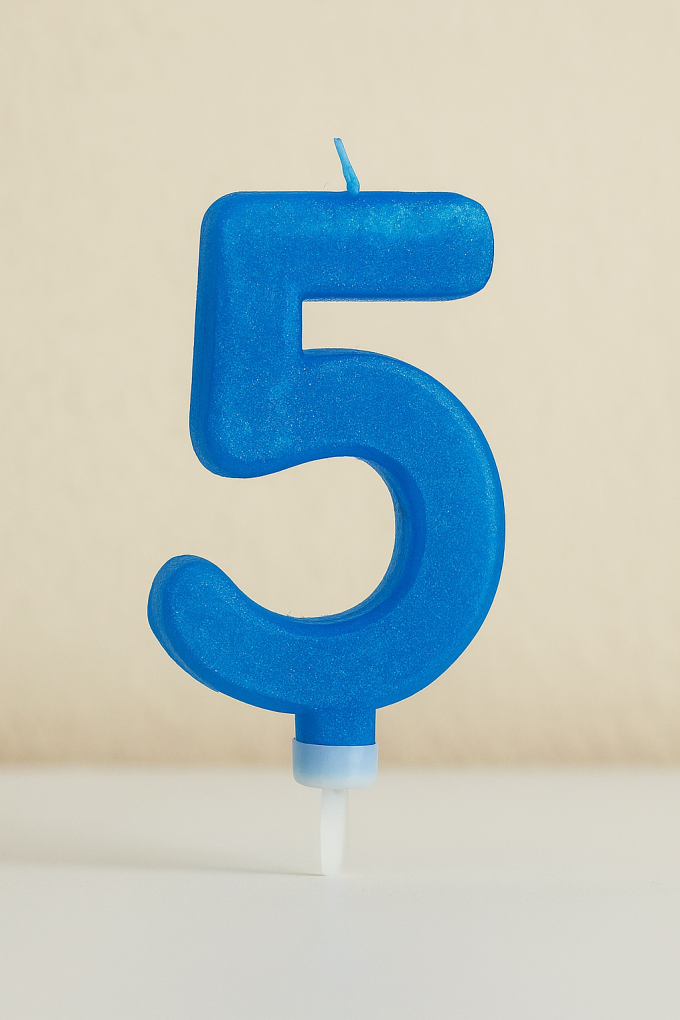 Свещ за торта - цифра 5 - синя - брокат