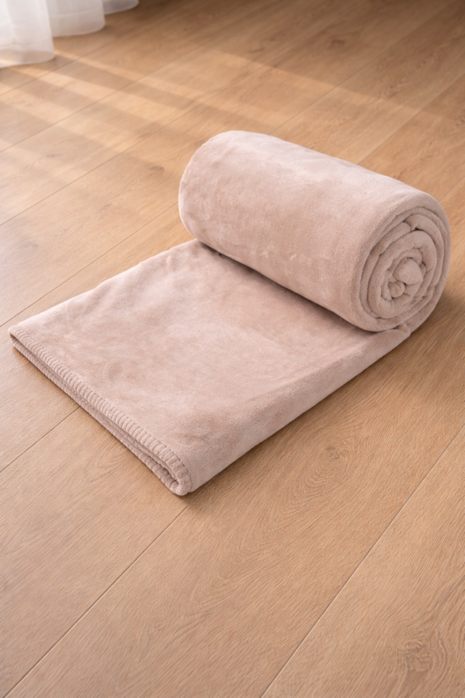 Кувертюра за диван - бежова - 200 х 220 см.