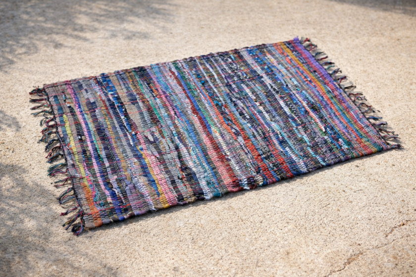 Постелка за под - многоцветна - 50 х 80 см.