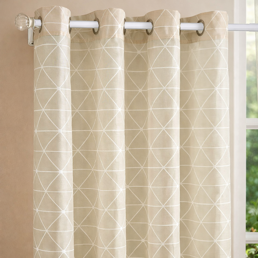 Завеса - бежова - релефни триъгълници - 140 х 250 см.