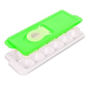 Форма за лед - пластмасова - зелен капак - 12 отделения