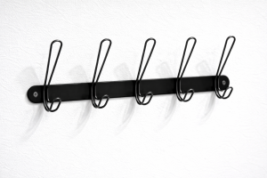 Метална закачалка за стена до 5 кг. - Черен - 46 x 5 x 19 см.