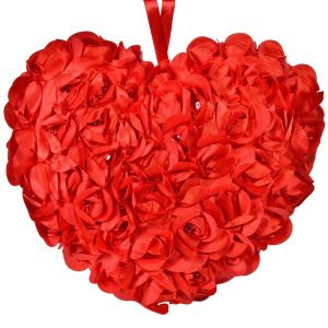 Декоративна възглавница - сърце от рози - 25 см.